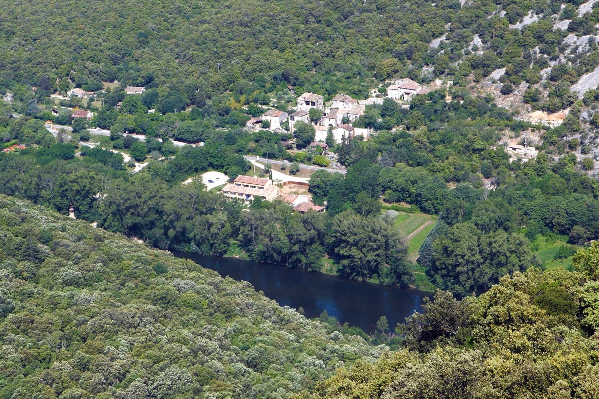 Vacanceole - Le Domaine De Chames - Pont D'Arc Vallon-Pont-dʼArc Exterior foto